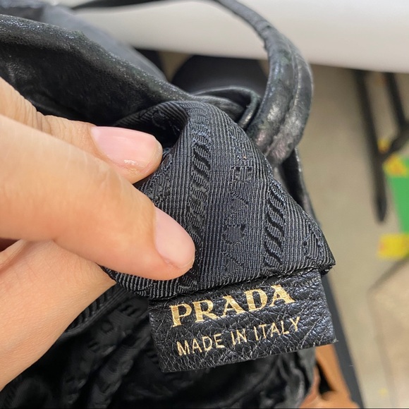 Prada Shoulder Bag Bicolor Side Ribbon - Picture 11 of 15